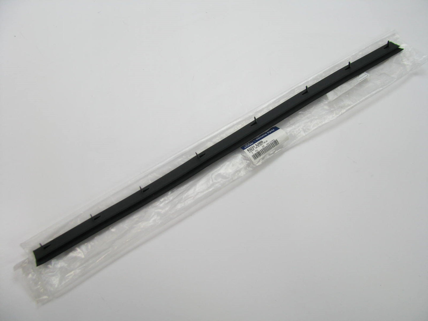 New Rear Door Belt Inner Weatherstrip Left Driver For 07-12 Veracruz 832313J000