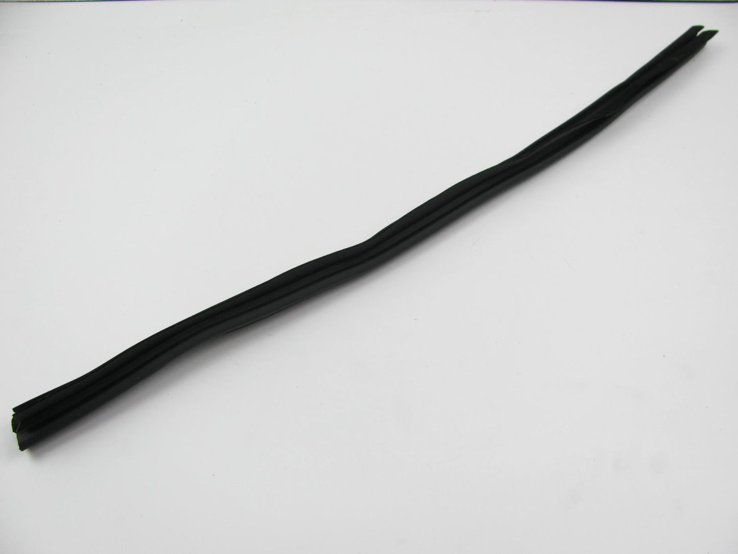 NEW GENUINE Rear Left Door Belt Weather Strip OEM For 2011-2015 Hyundai Sonata
