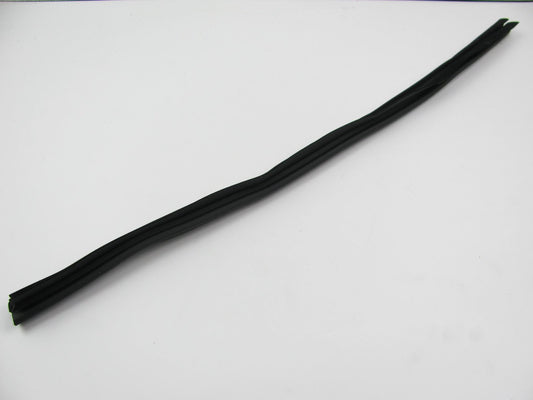 NEW GENUINE Rear Left Door Belt Weather Strip OEM For 2011-2015 Hyundai Sonata