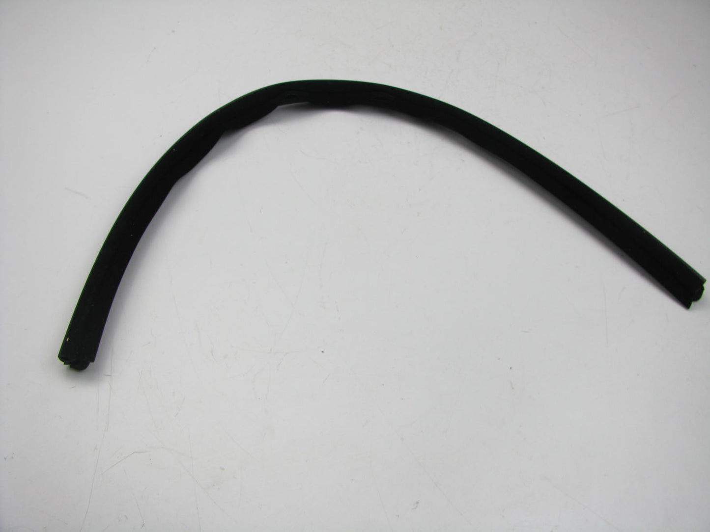 New REAR RIGHT Door Weatherstrip Belt Seal OEM For 2012-2017 Accent 832411R0004X