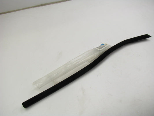 New OEM REAR RIGHT SIDE Door Weatherstrip Belt Seal For 12-13 Elantra 832413Y000