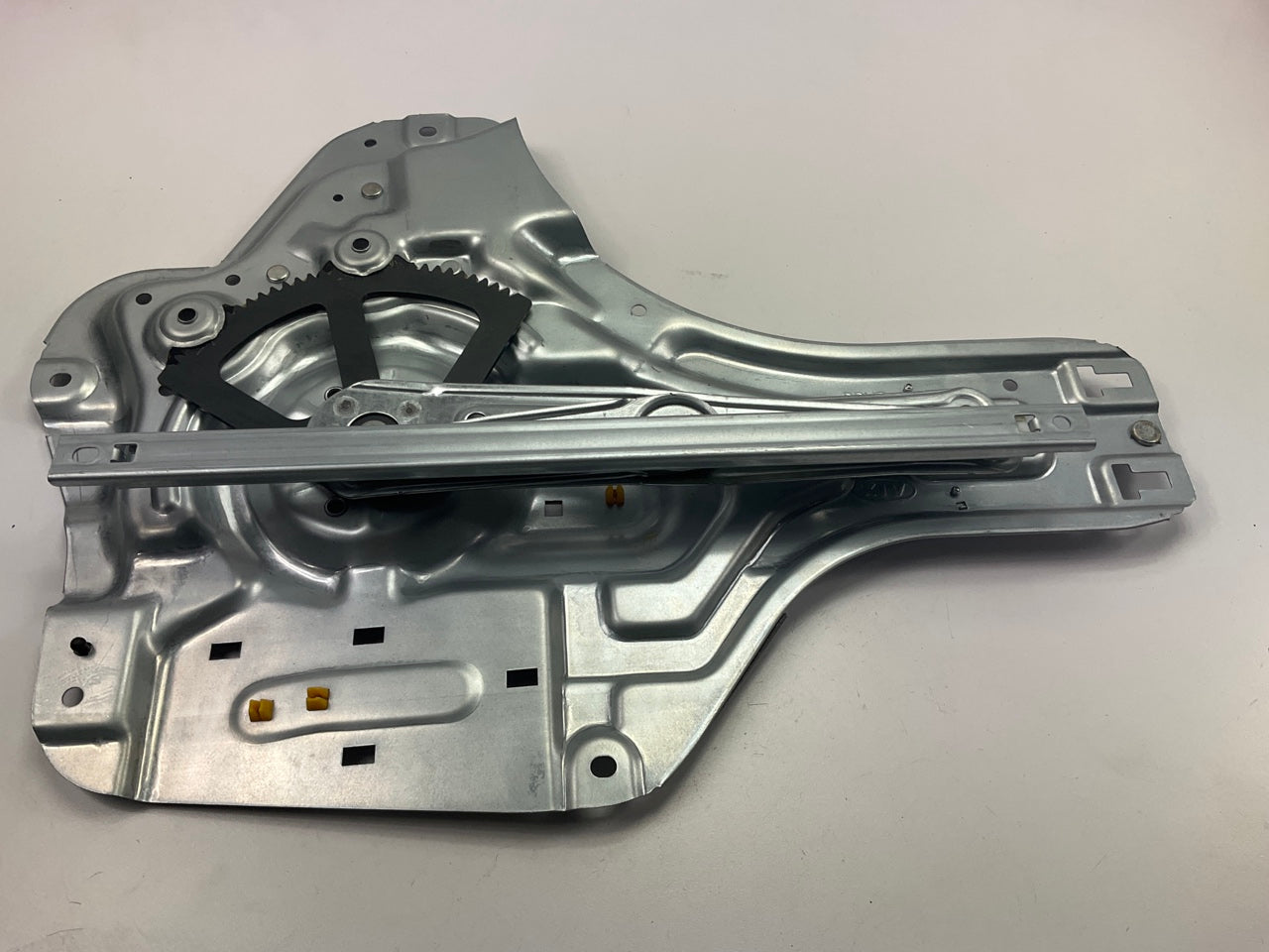 NEW GENUINE Rear Right Window Regulator OEM For 2006-2010 Kia Optima 834022G010