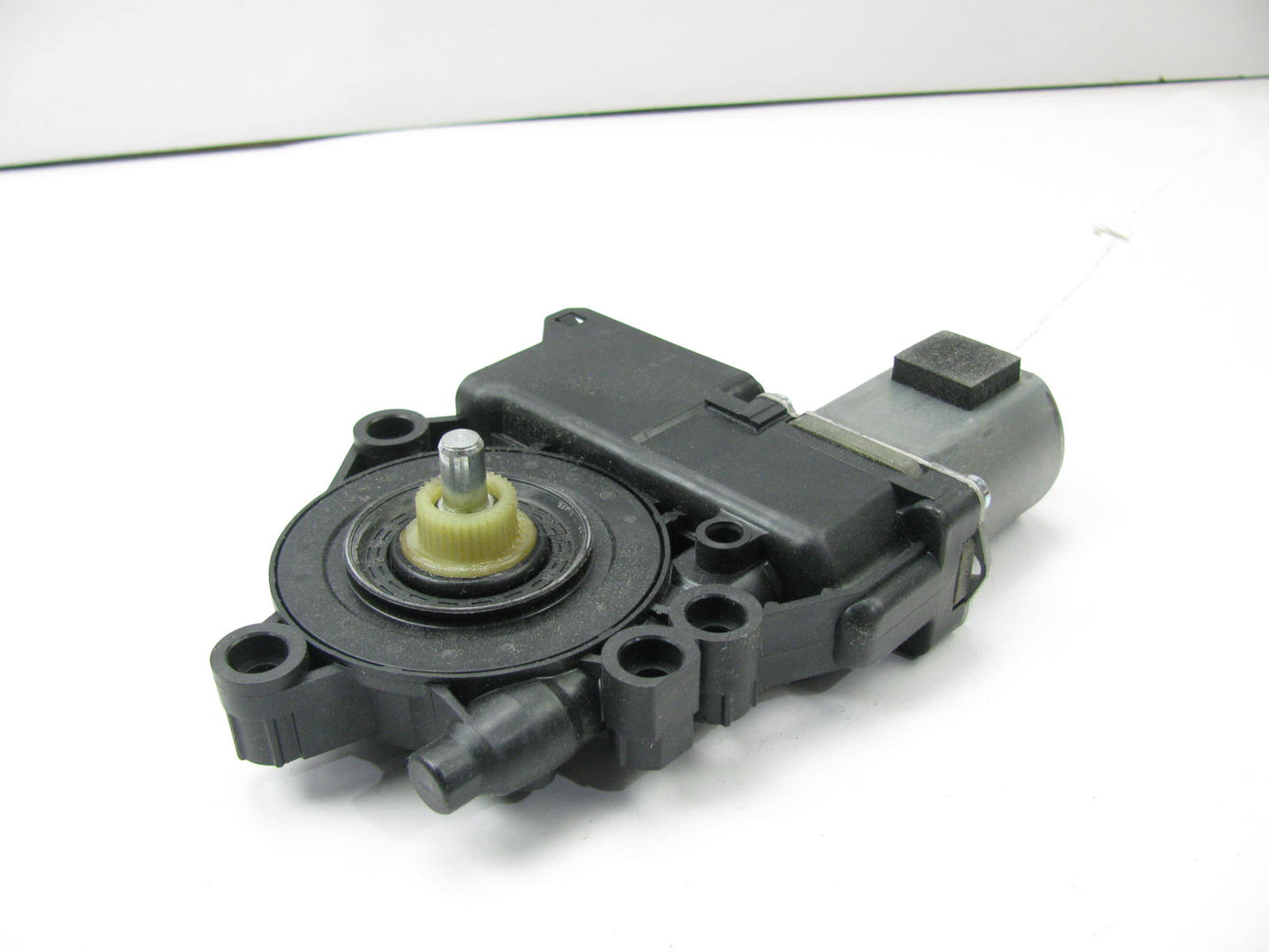 NEW Rear Left Power Window Motor OEM For 2011-2016 Hyundai Equus 834503N000