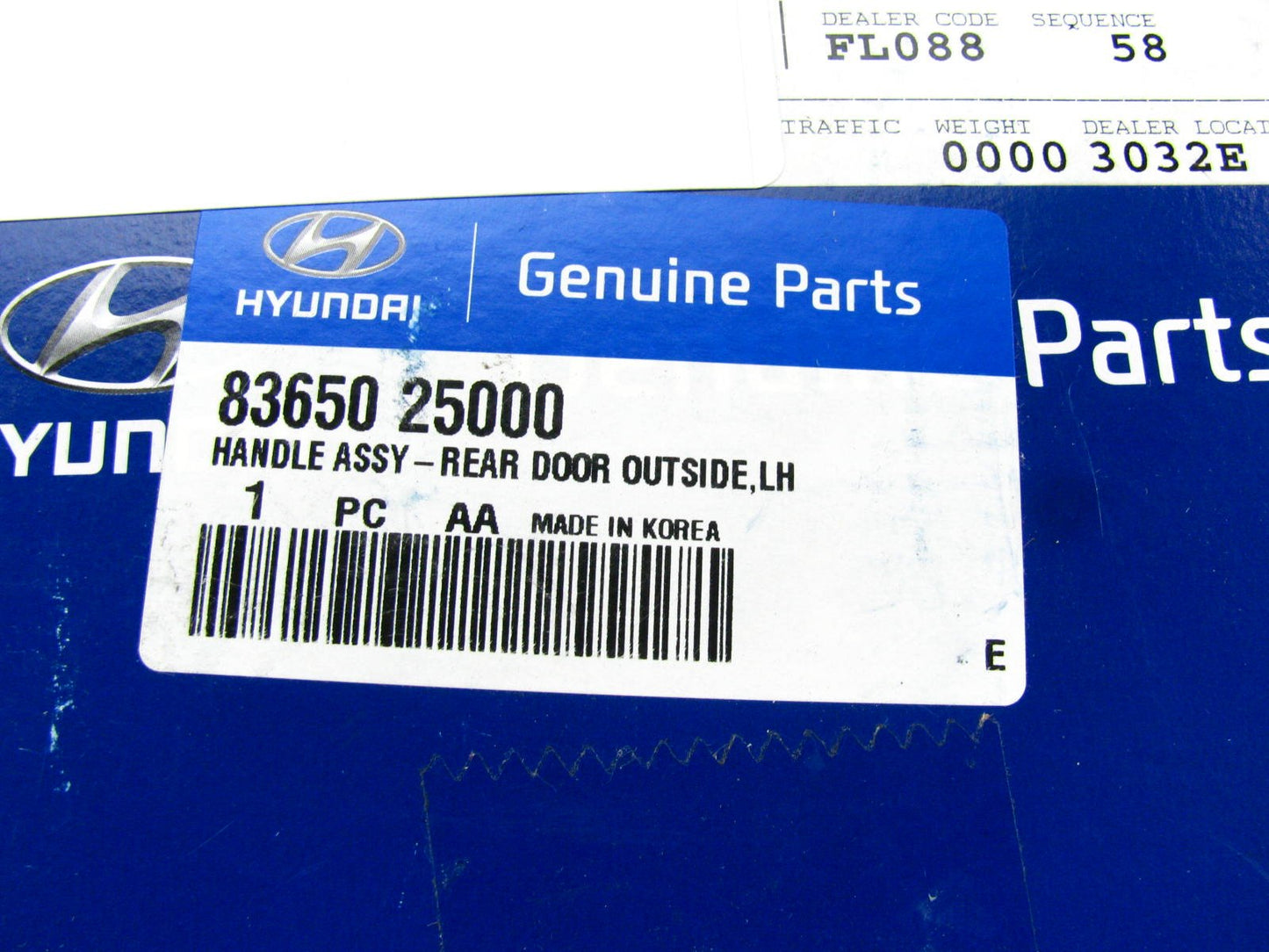 NEW - OEM 8365025000 Rear Left Black Outside Door Handle For 2000-05 Accent
