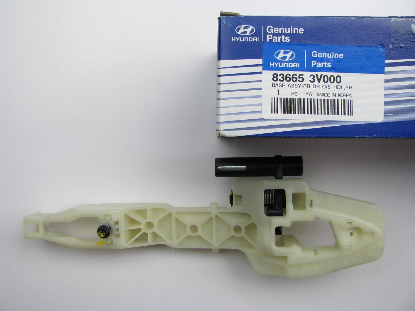 Rear Right (Passengers) Door Handle Mounting Base Plate OEM For 2012-2016 Azera