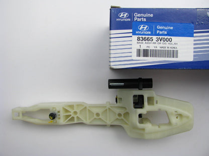 Rear Right (Passengers) Door Handle Mounting Base Plate OEM For 2012-2016 Azera