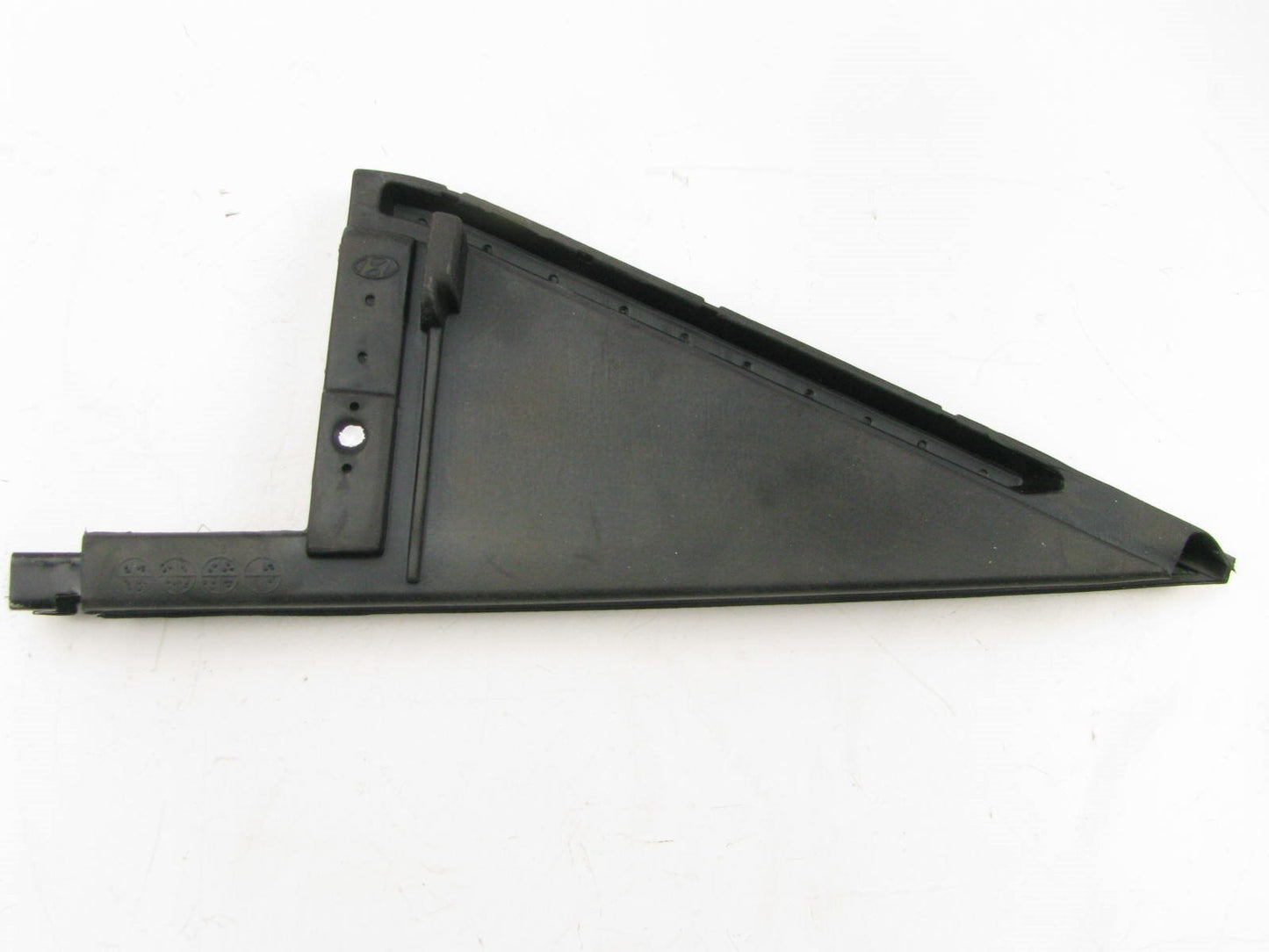NEW - OEM REAR LEFT Side Door Corner Moulding Trim Cover For 2005-2009 Tucson