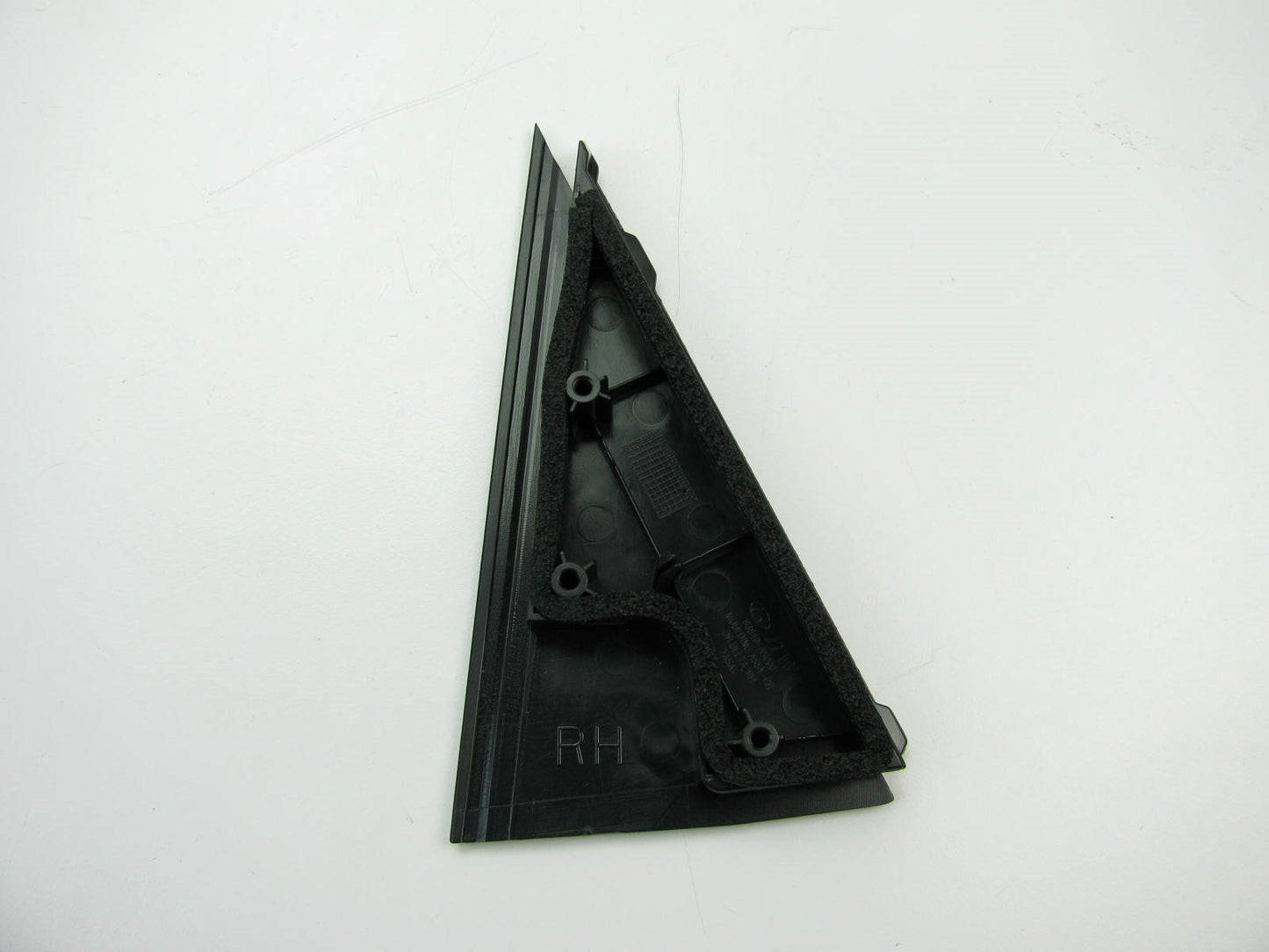 New OEM Rear Corner Molding Right Passenger Side For 13-14 Elantra GT 83840A5000