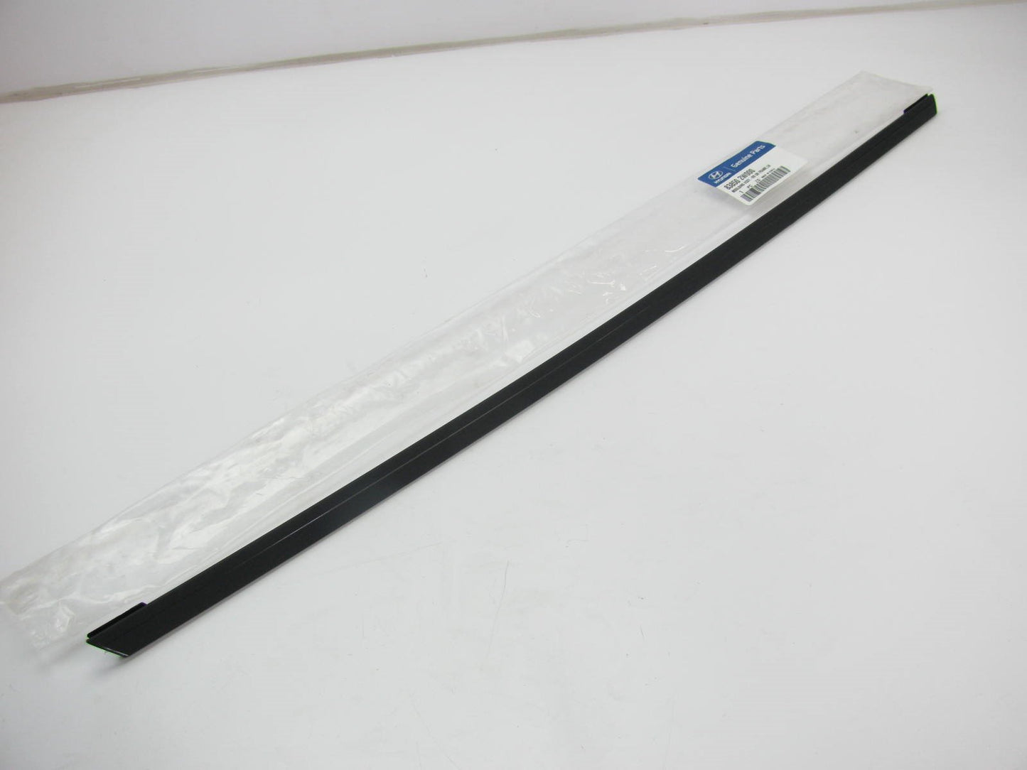 New OEM Rear Door Frame Moulding Trim Left Driver For 13-15 Sante Fe 838502W000