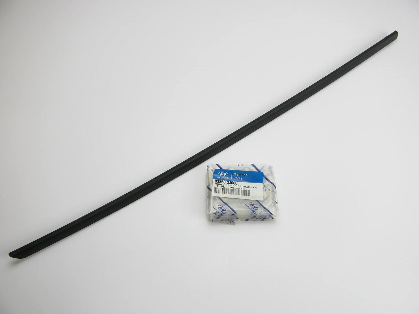 NEW - OEM Rear Left Side Door Moulding Seal Strip For 06-12 Veracruz 838503J000