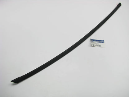 New OEM Rear Right Side Door Frame Moulding Strip For 2015-16 Genesis 83860B1010