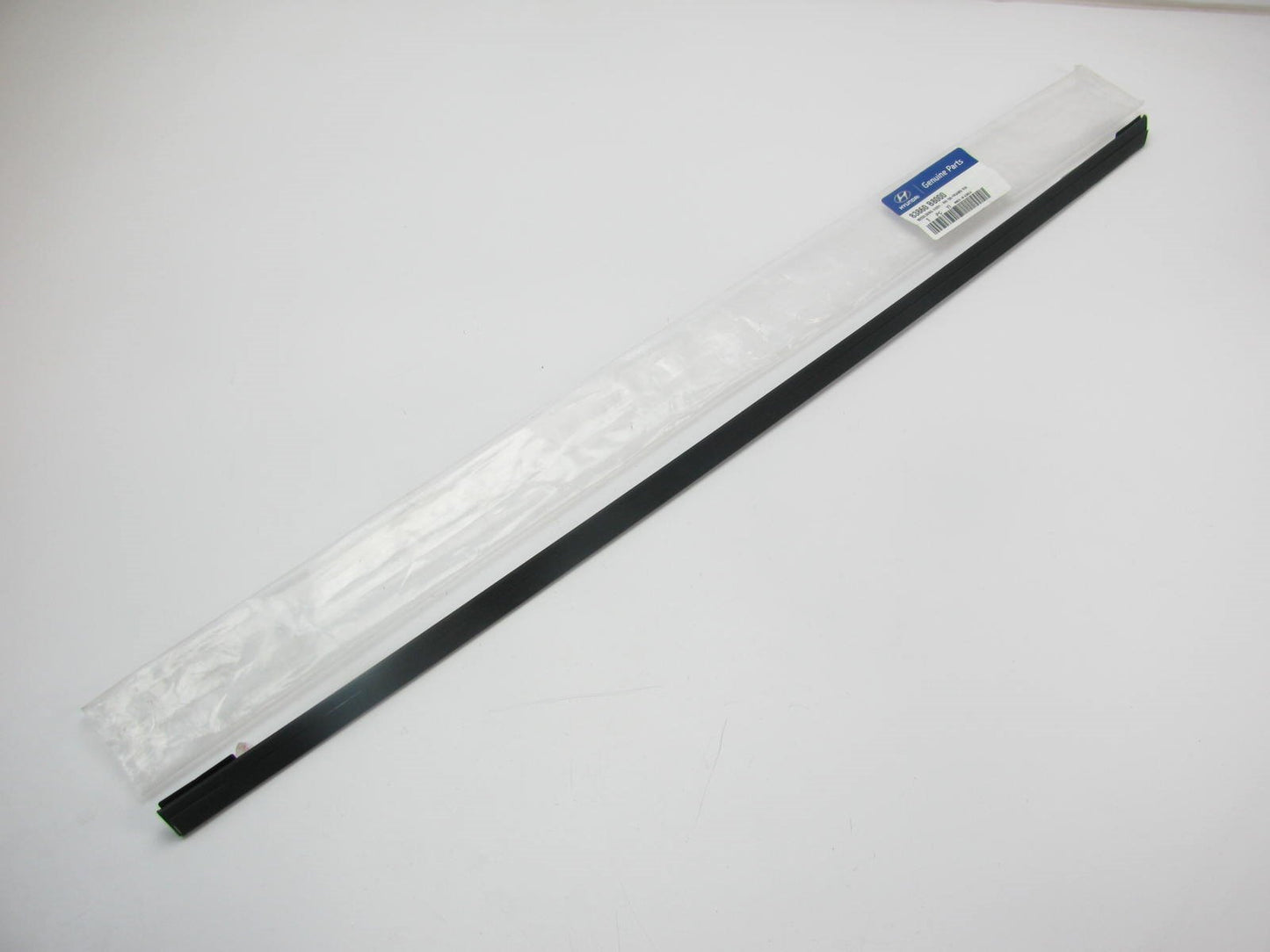 Rear Right Passengers Side Door Reveal Moulding Strip OEM For 13-19 Santa Fe