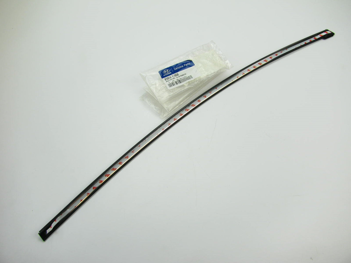 REAR Right (Passengers) Exterior Door Upper Molding Strip OEM For 15-17 Sonata