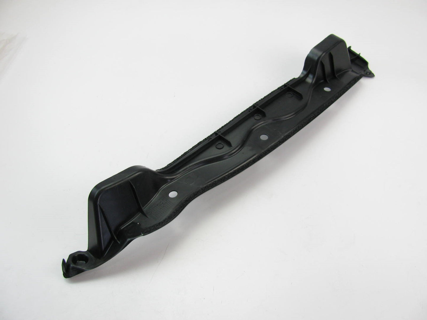 New OEM Fender Insulator Right Passenger For 10-15 Genesis Coupe 841262M000