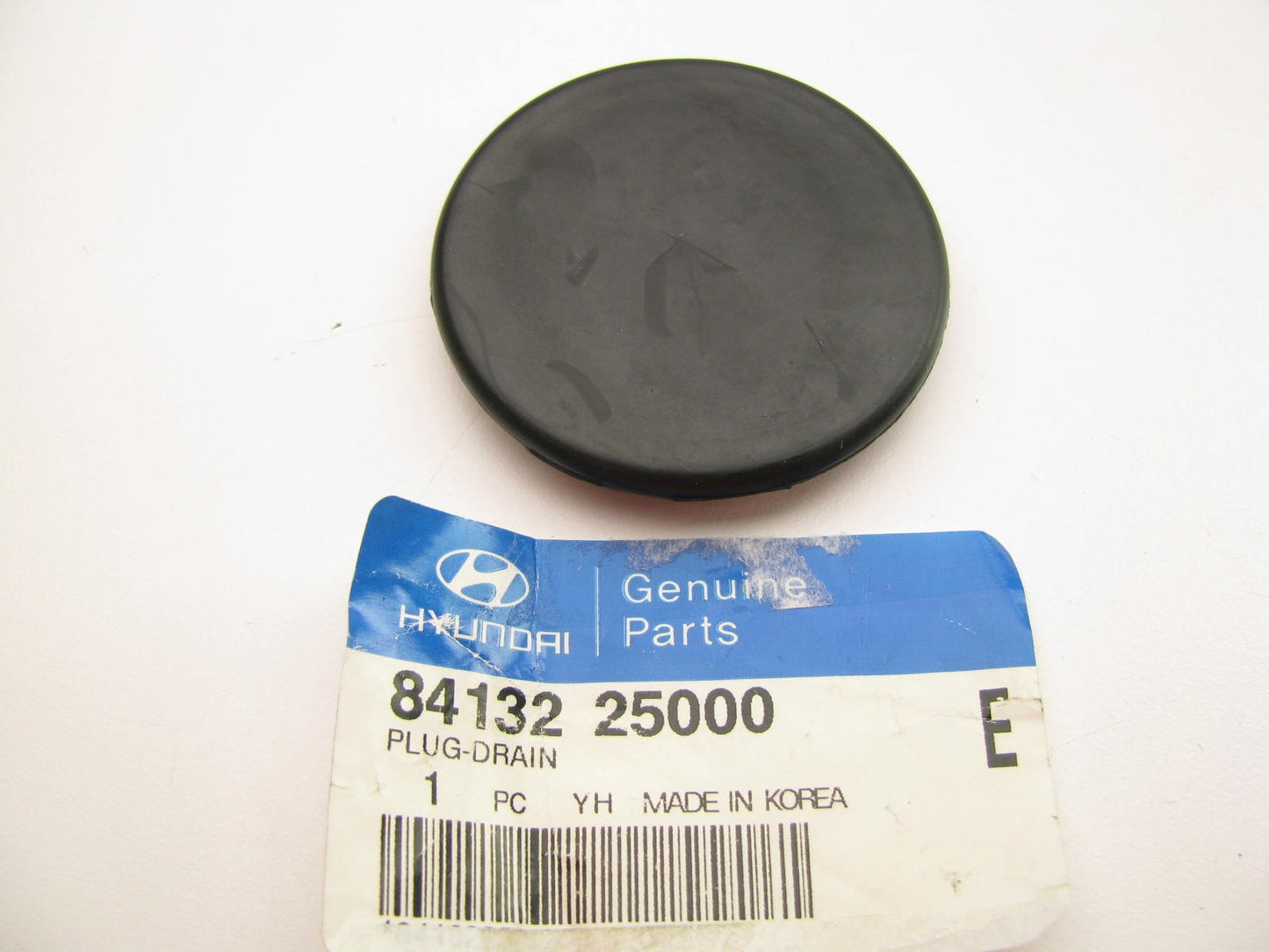 New OEM Rear Trunk Floor Pan Drain Hole Plug For 06-10 Sonata 8413225000