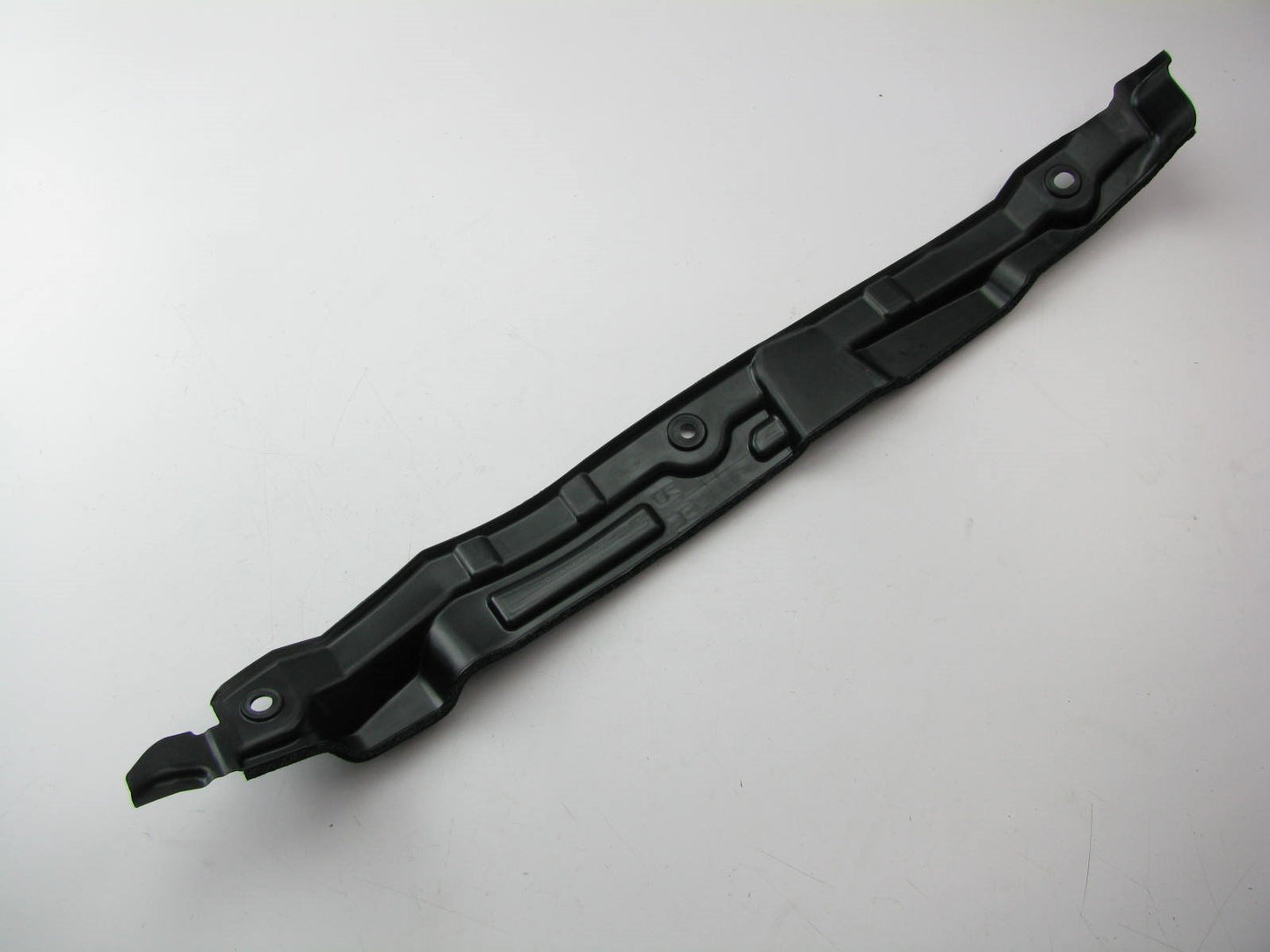 NEW - OEM 841421R000 Front Right Side Fender Insulator For 12-14 Hyundai Accent