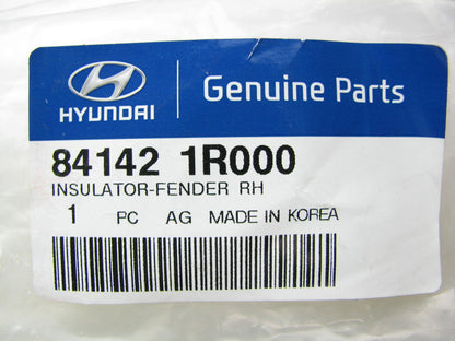 NEW - OEM 841421R000 Front Right Side Fender Insulator For 12-14 Hyundai Accent