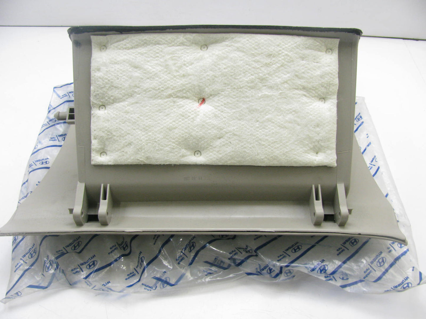 SCUFFED / SCRATCHED - NEW Beige Glove Box OEM For 2006-2008 Sonata 845103K170QD