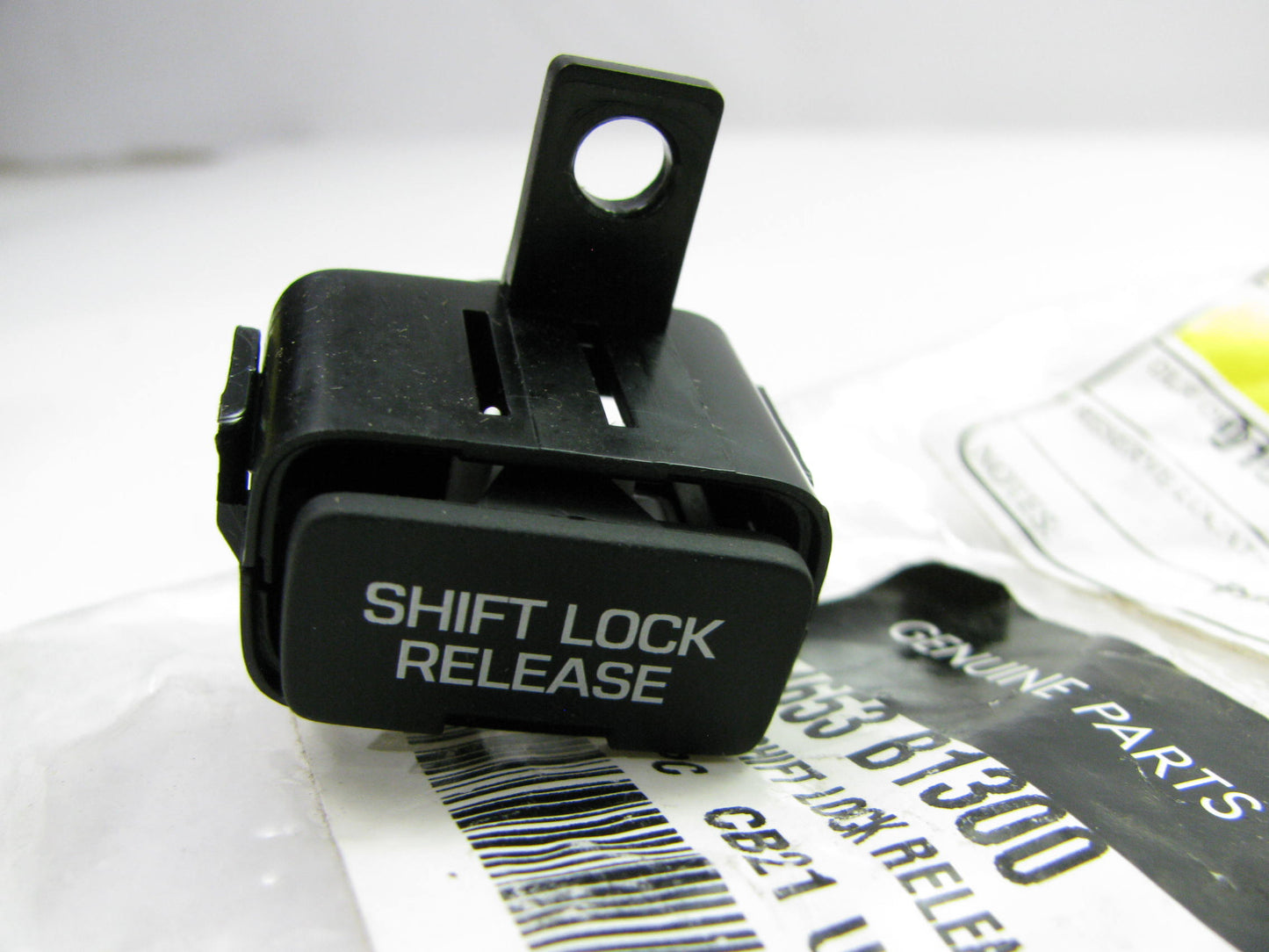 NEW Shift Lock Release Switch Cover OEM For 2018-2020 Genesis G80 84653B1300