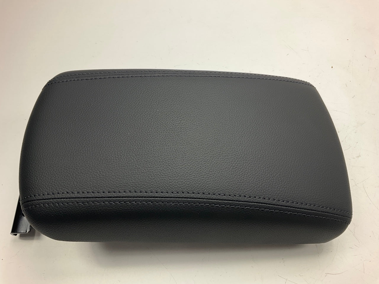 NEW Center Console Armrest Lid OEM For 2016-2021 Hyundai Tucson 84660D3000TRY