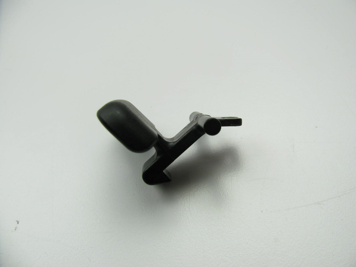 New OEM Armrest Lower Latch Black OEM For 2009-10 Hyundai Sonata 846623K000HZ