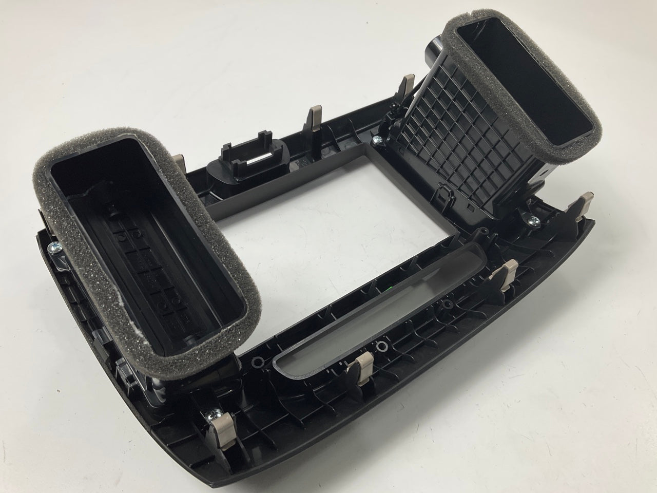 NEW - OEM 847402H3109K Radio Center Panel Facia Trim For 2008-10 Hyundai Elantra