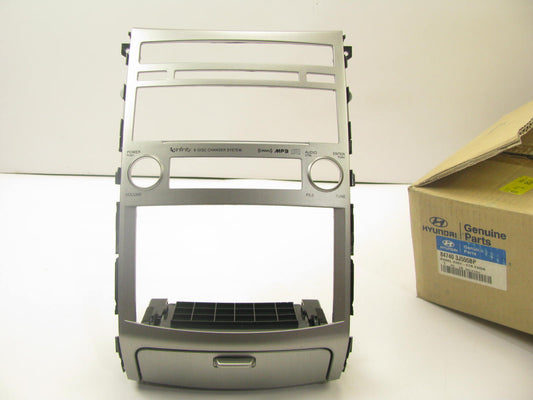 New OEM Premium Audio Radio Bezel 847403J555BP For 2007-2008 Hyundai Veracruz