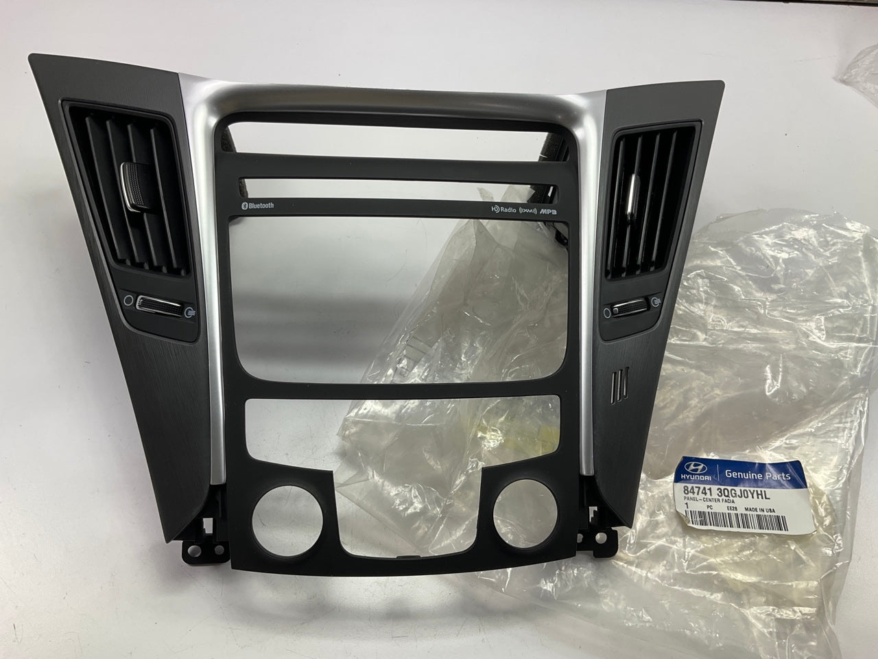 New Center Radio A/C Trim Panel With Air Vents OEM For 2009-2014 Hyundai Sonata