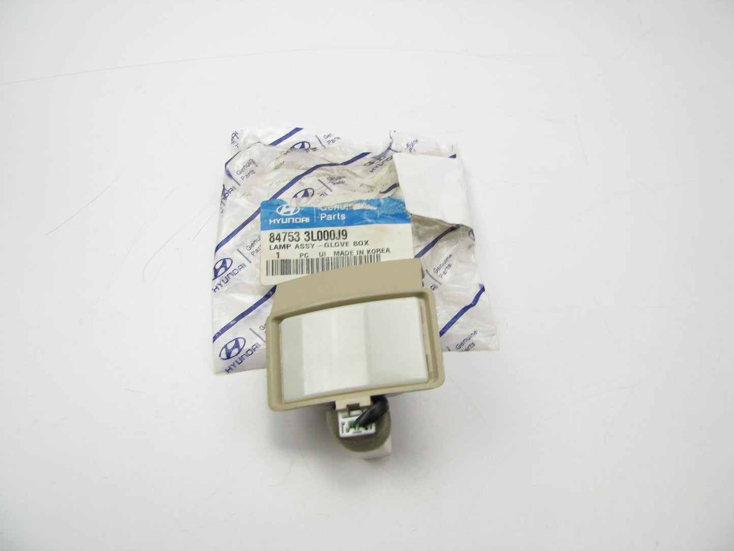 NEW GENUINE Glove Box Lamp Light OEM For 06-11 Hyundai Azera 847533L000J9