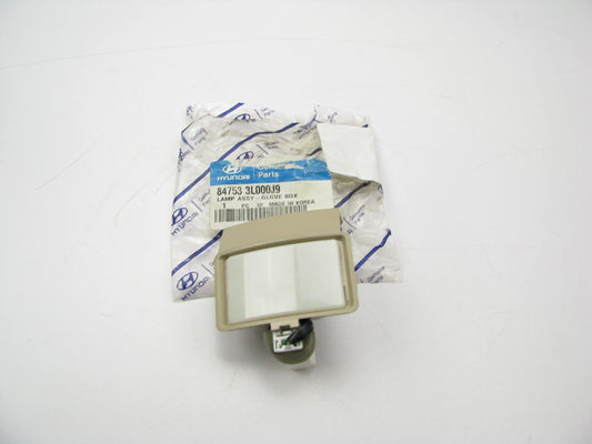 NEW GENUINE Glove Box Lamp Light OEM For 06-11 Hyundai Azera 847533L000J9