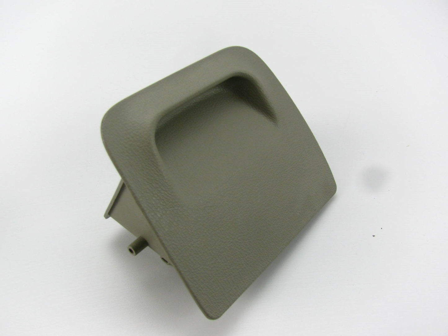 NEW GENUINE Lower Dash Trim Panel Tray OEM For 2006-2008 Hyundai Sonata Beige