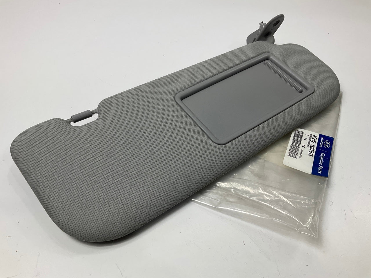 NEW Right Passengers Side Gray Sun Visor OEM For 2014-2016 Elantra W/O Sunroof
