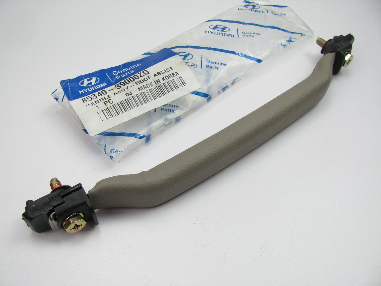 NEW - OEM 8534039000ZQ Interior Roof Assist Grab Handle Bar For 2001-05 XG300