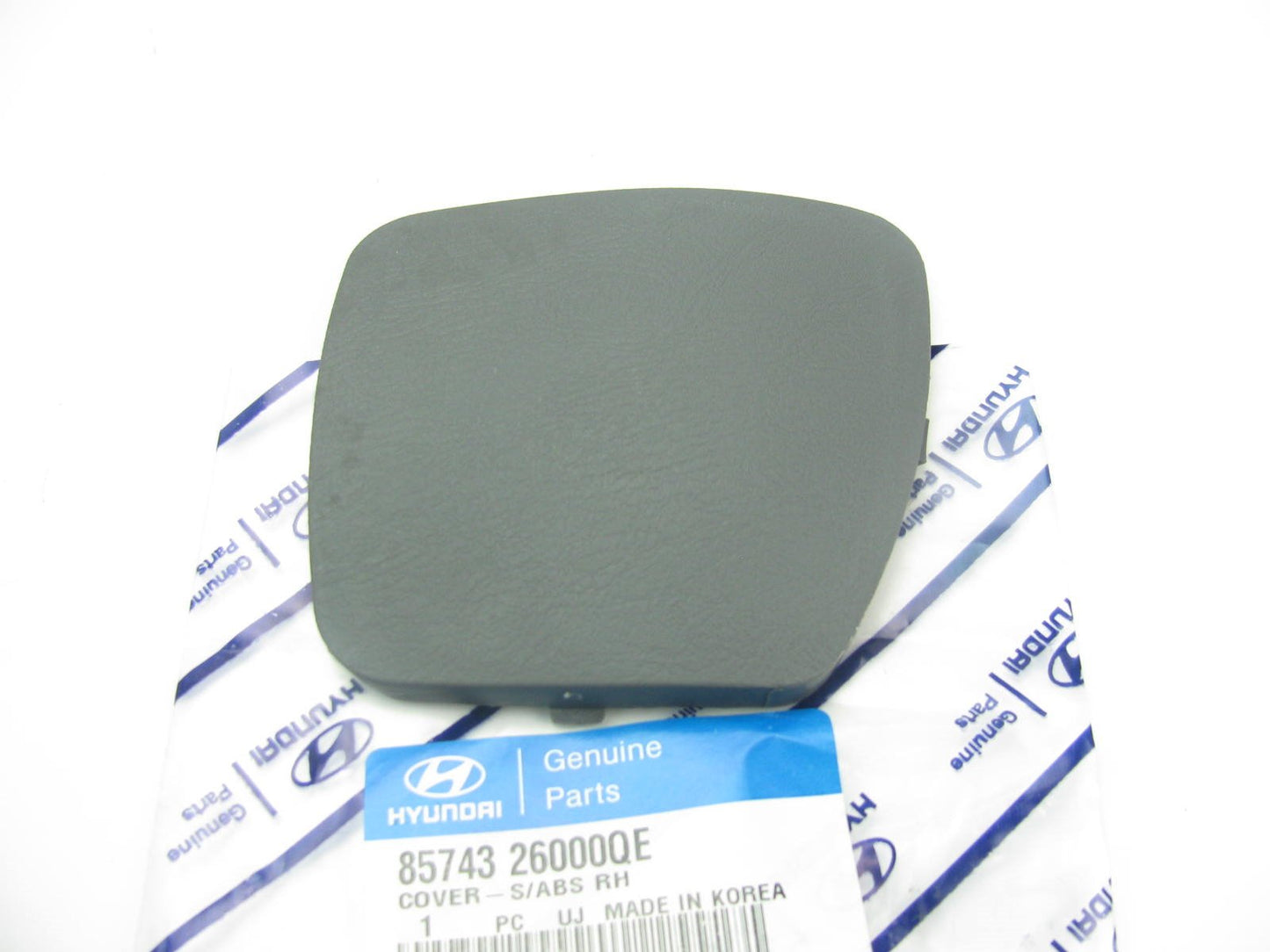 Rear Interior Right Passengers Side Trim Cover OEM For 2001-2006 Santa Fe