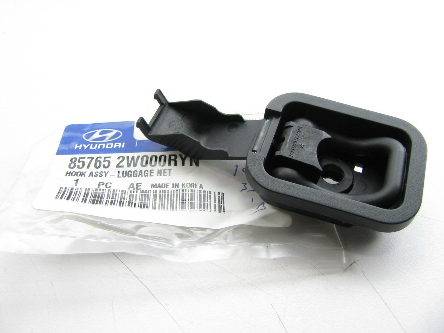 New Genuine Front Interior Tie Down Hook BLACK For 13-15 Santa Fe 857652W000RYN