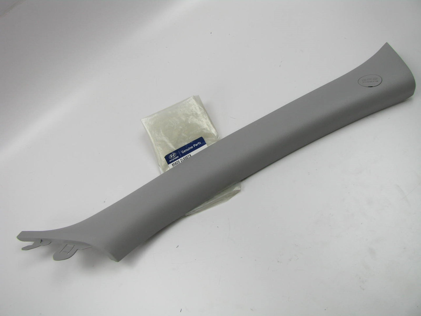 New OEM Front Right Side Pillar Cover Trim GRAY For 08-12 Elantra Touring WAGON