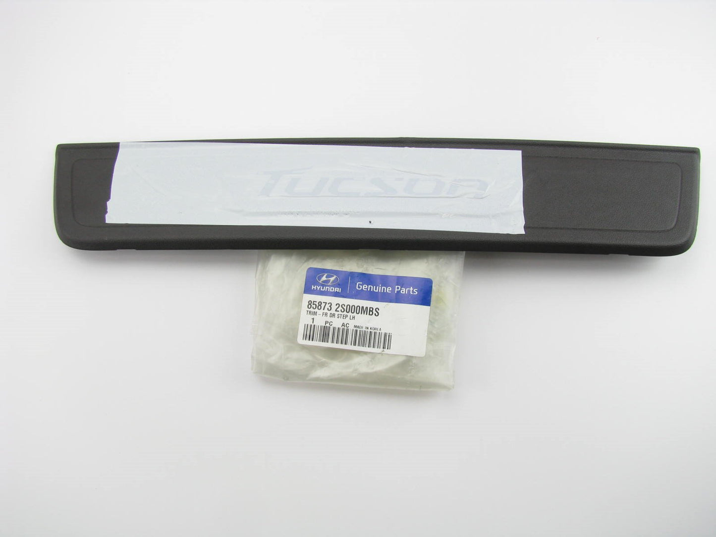 NEW GENUINE Front Left Drivers Door Sill Trim Scuff Plate OEM For 2010-15 Tucson