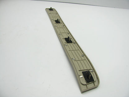 NEW GENUINE FRONT LEFT Door Sill Scuff Plate Trim OEM For 2007-2012 Veracruz