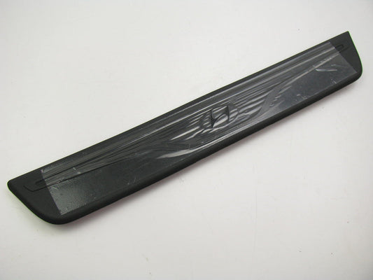 NEW OEM Front Right Side Door Sill Scuff Plate Trim BLACK For 2012-2014 Elantra