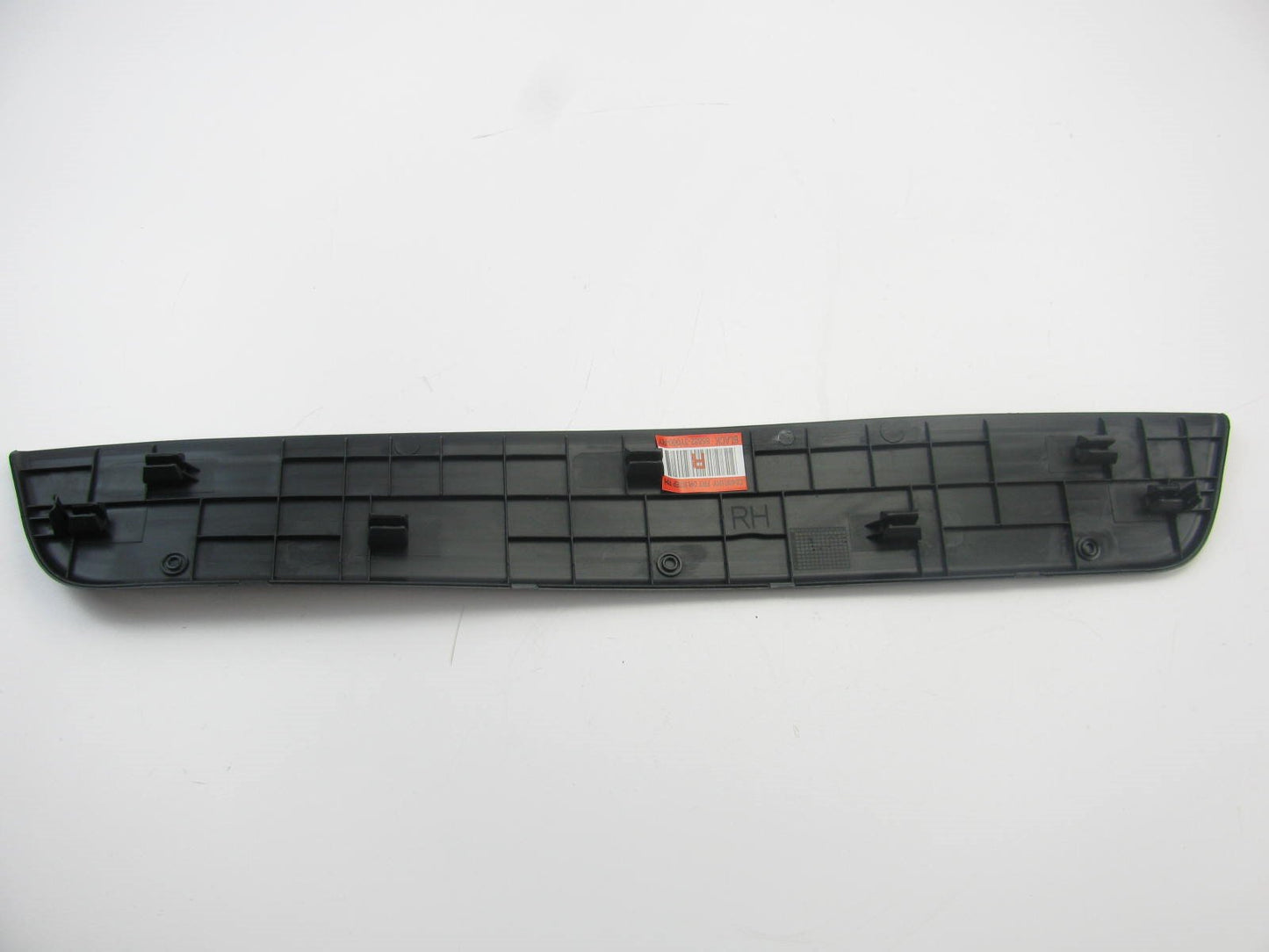 Front Right Door Sill Scuff Plate OEM For 2011-16 Hyundai Elantra SEDAN US BUILT