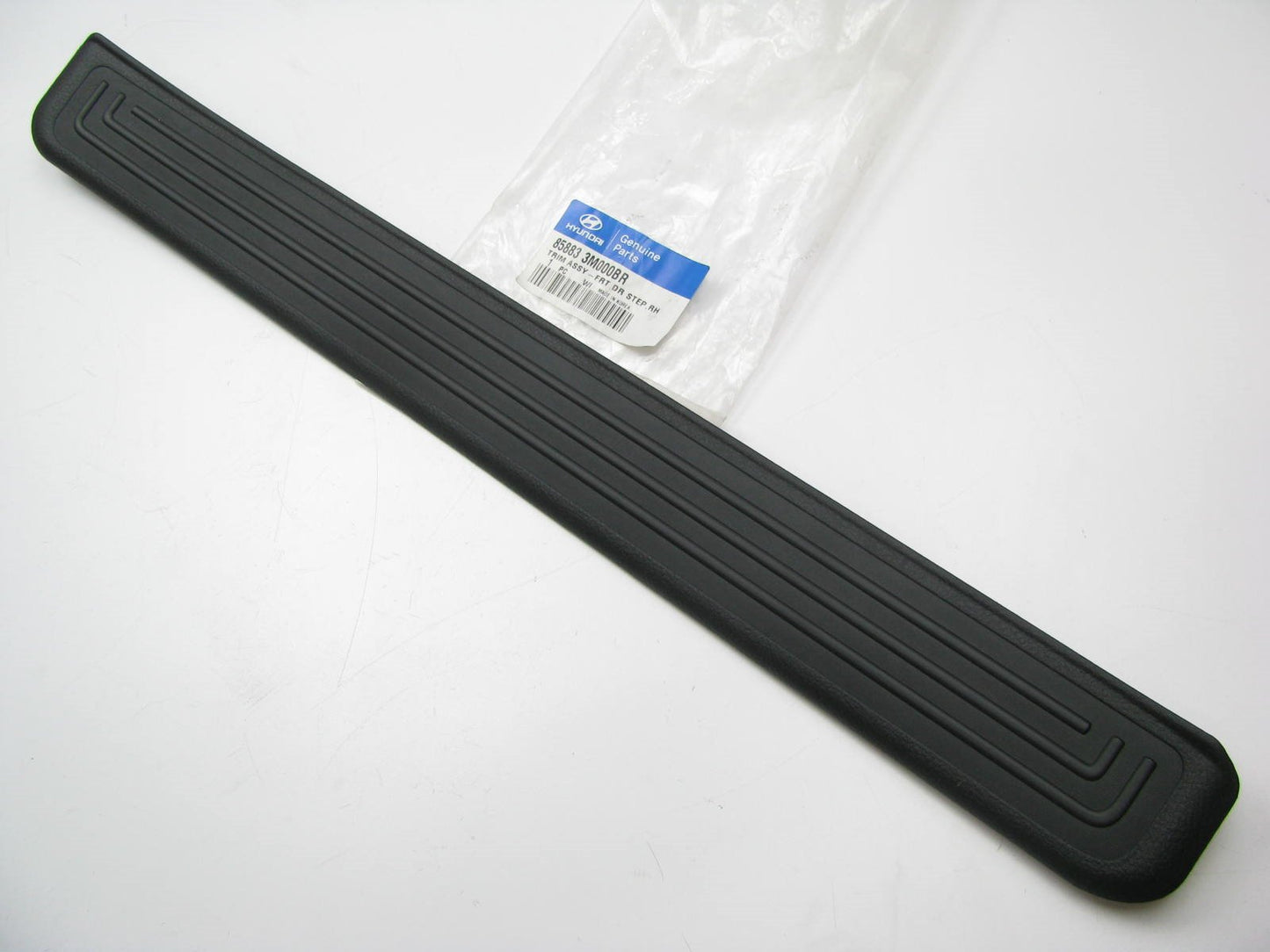 New FRONT RIGHT Door Sill Scuff Plate Trim OEM For 08-14 Genesis 858833M000BR
