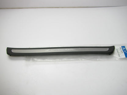 Front Right Passengers Side Door Scuff Sill Plate OEM For 13-15 Hyundai Santa Fe