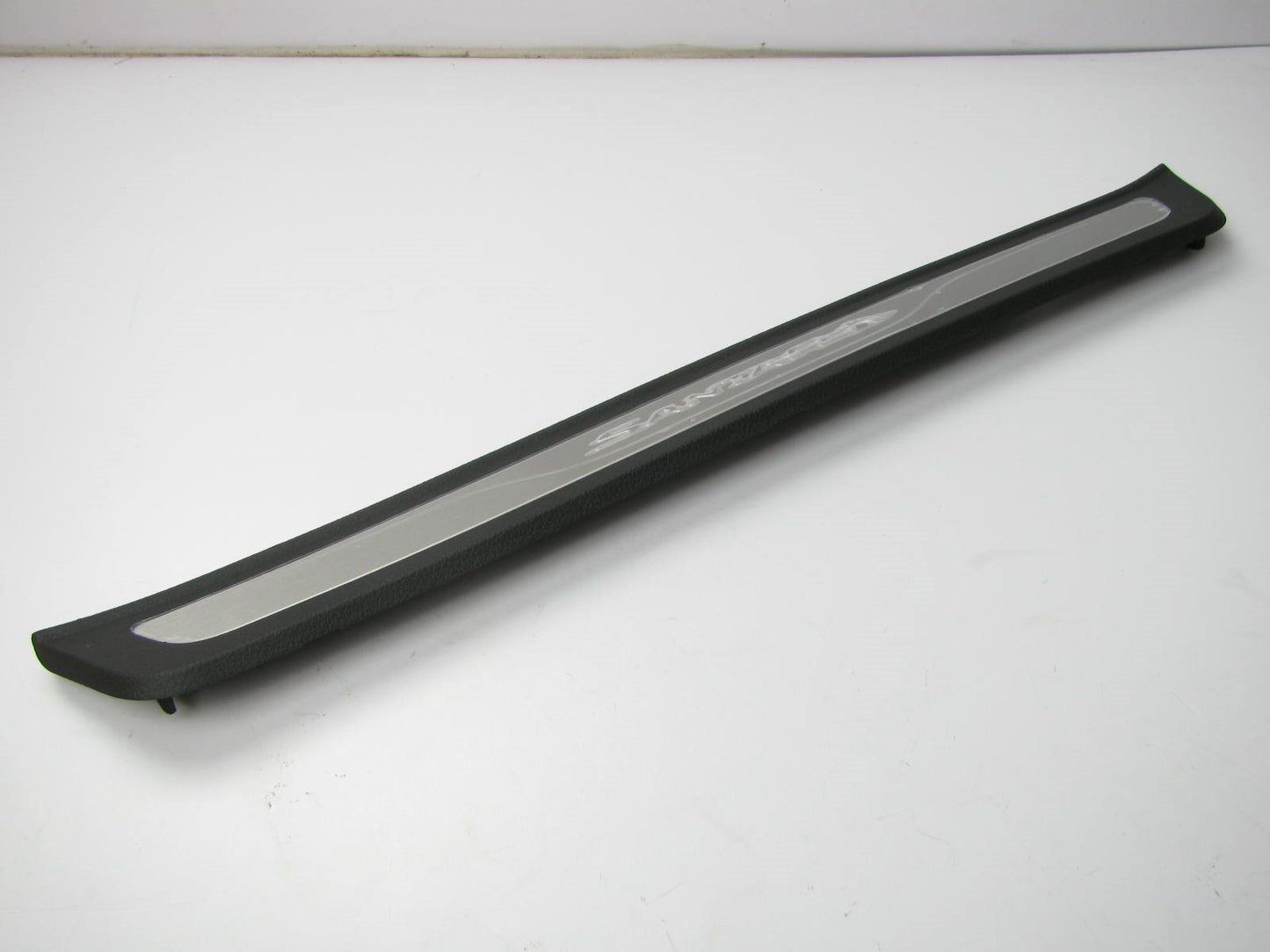 Front Right Passengers Side Door Scuff Sill Plate OEM For 13-15 Hyundai Santa Fe