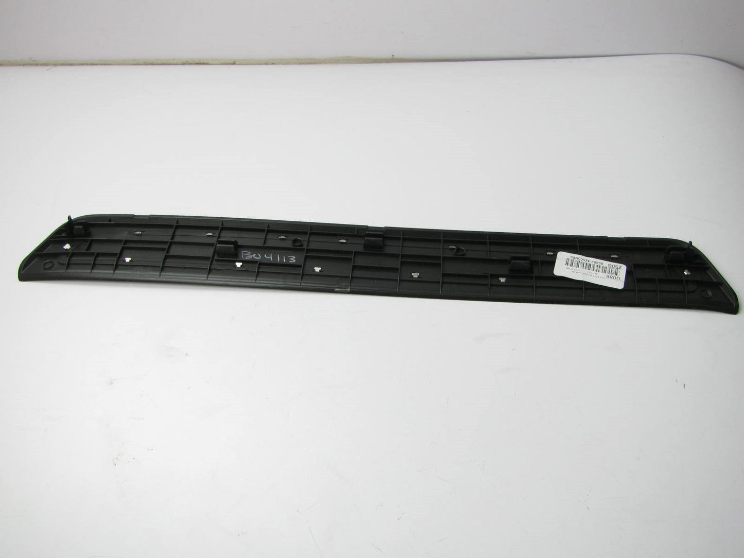 Front Right Passengers Side Door Scuff Sill Plate OEM For 13-15 Hyundai Santa Fe