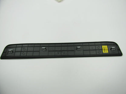 NEW - OEM 858852B000HZ Front Right Door Scuff Door Sill Plate For 10-12 Santa Fe