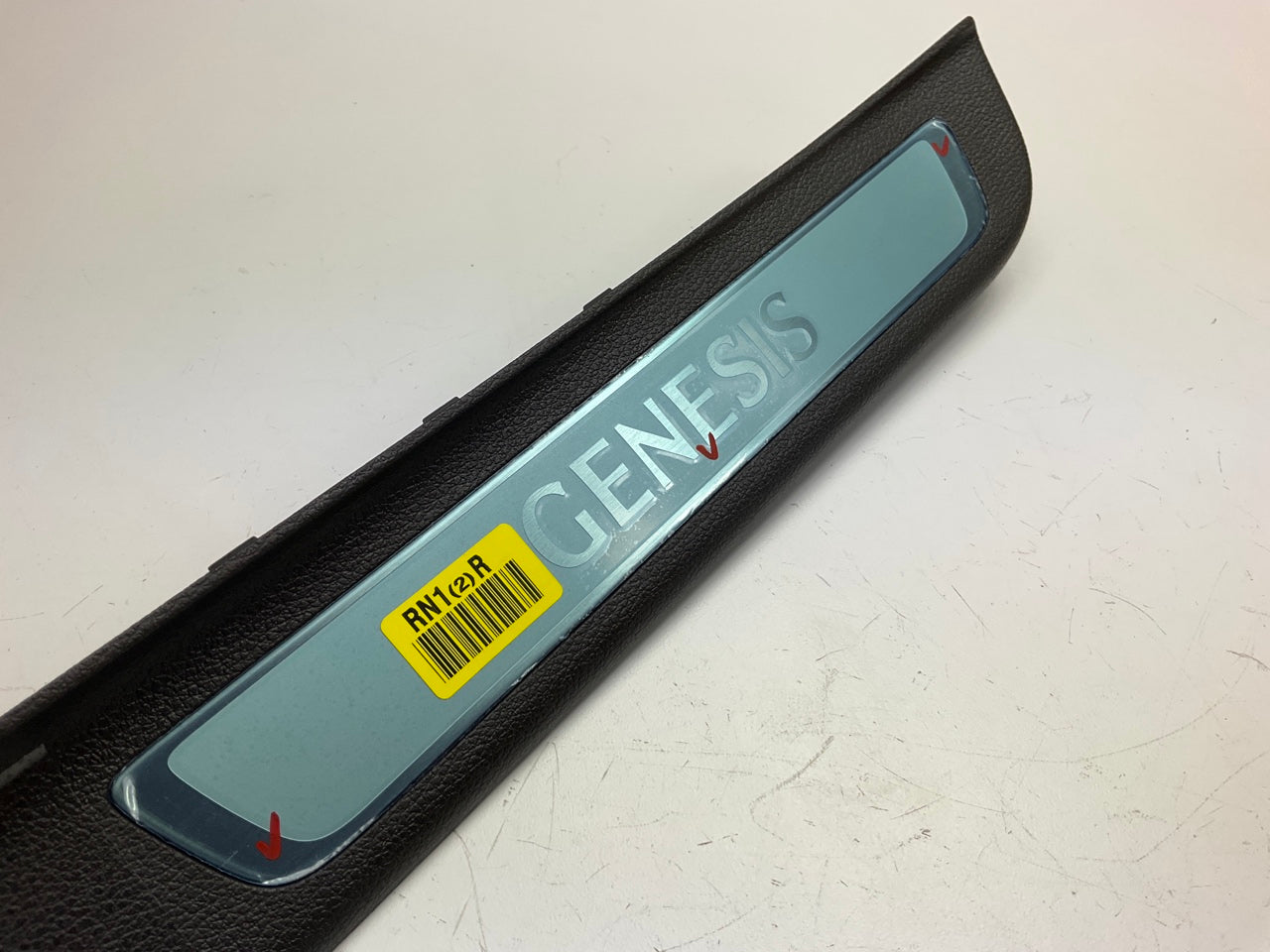 Rear Right Door Sill Scuff Plate OEM For 2015-2016 Genesis 85888B1000RNB