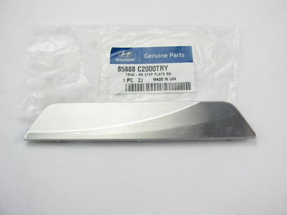 New OEM Rear Door Step Plate Trim Right Passenger For 15-16 Sonata 85888C2000TRY