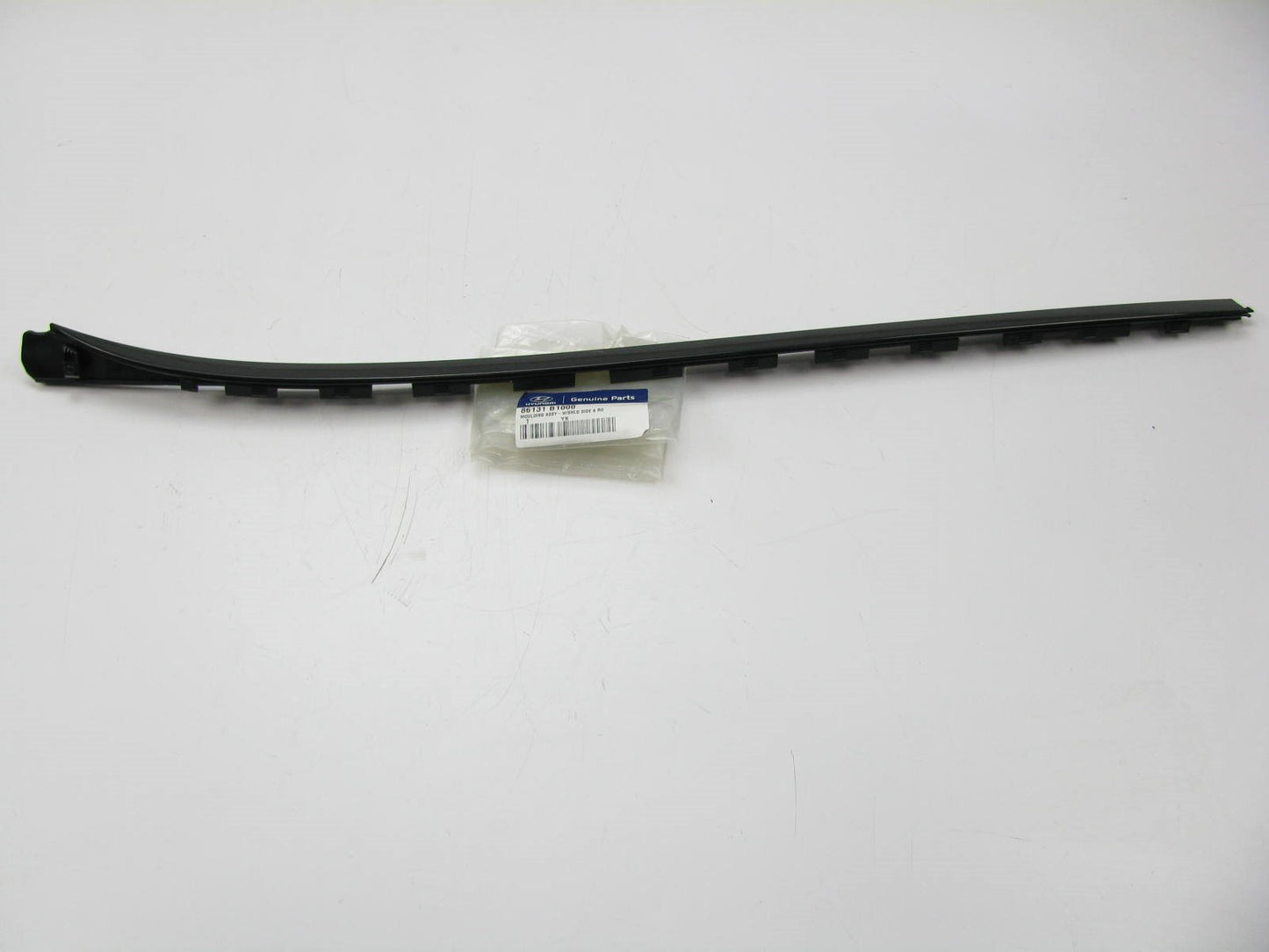 NEW - OEM LEFT Exterior Windshield Pillar Moulding Strip For 2015-2018 Genesis