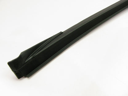 NEW FRONT RIGHT OUTER Windshiled Trim Moulding OEM For 11-15 Hyundai Sonata