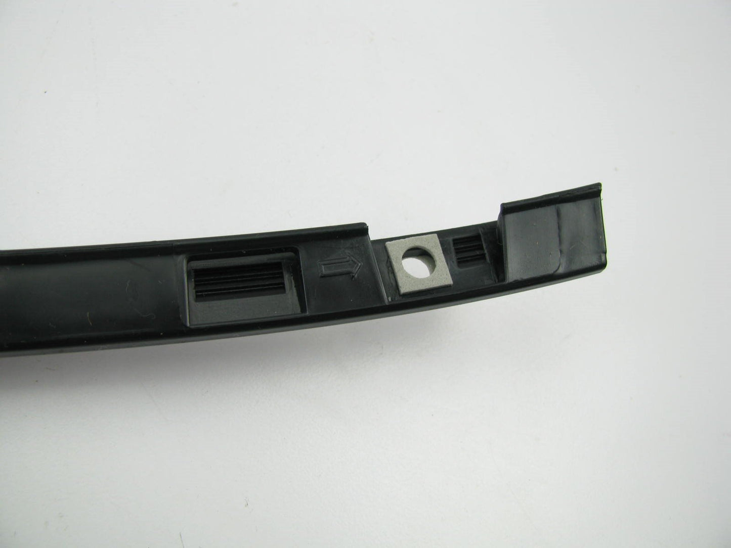 NEW Windshield Left Side Reveal Moulding Strip Seal OEM For 2014-16 Genesis